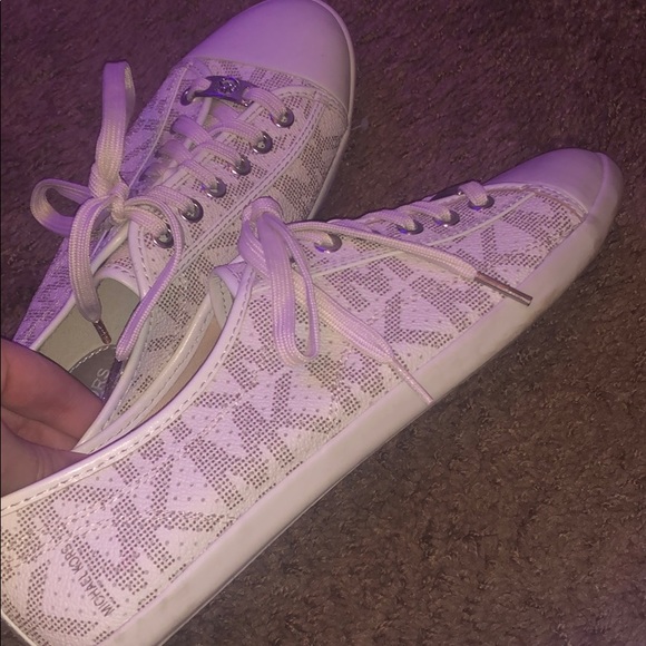 Michael kors flats - Picture 2 of 4